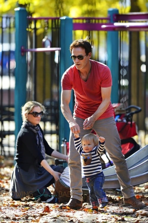 Anna Paquin And Stephen Moyer At The Park With Her Twins Nyc Growing