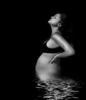Study: Pregnant Women Who Do Aquarobics Have Easier Deliveries