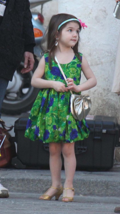 little girl with heels