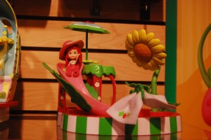 Strawberry Shortcake Splashin Petal Pool Playset