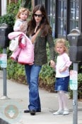 Jennifer Garner with daughters Seraphina & Violet