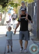 Liev Schreiber with sons Sasha & Sammy at the market in LA