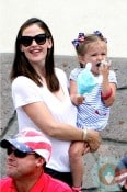 Jennifer Garner, SEraphina Affleck 4th of July Parade