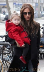 Victoria Beckham and his daughter Harper shopping in Paris