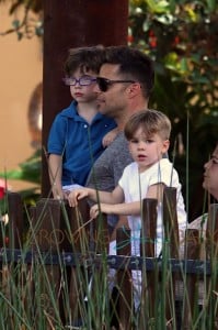 Ricky Martin, with sons Matteo and Valentino at the Taronga Zoo