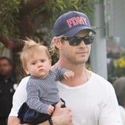 Actor Chris Hemsworth takes his adorable daughter India Rose for some ...