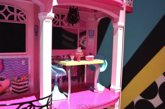 barbie pop up house