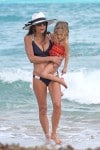 Bethenny Frankel hist the beach with daughter Bryn