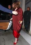 Pregnant Anne Hathaway Leaves Leonardo Dicaprio's Pre Oscar Party