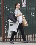 Pregnant Natalie Portman out in LA