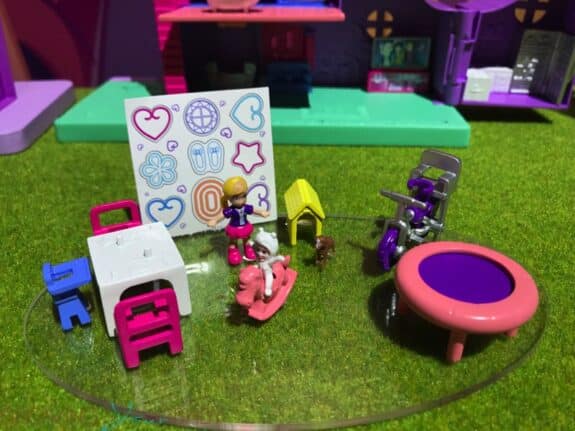 2019 Polly Pocket Pollyville accessory pack