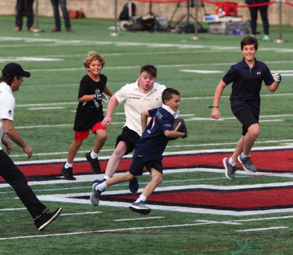 Ben brady football with dad at best buddies 2019