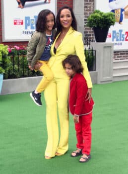 Dania Ramirez with twins Gaia and John at Secret life of pets 2 premiere