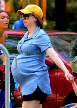 A very pregnant Chelsea Clinton out in NYC 2019