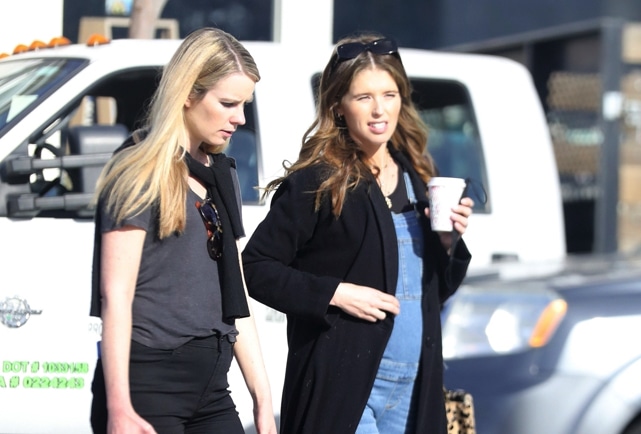 Pregnant Katherine Schwarzenegger Steps Out In LA | Growing Your Baby