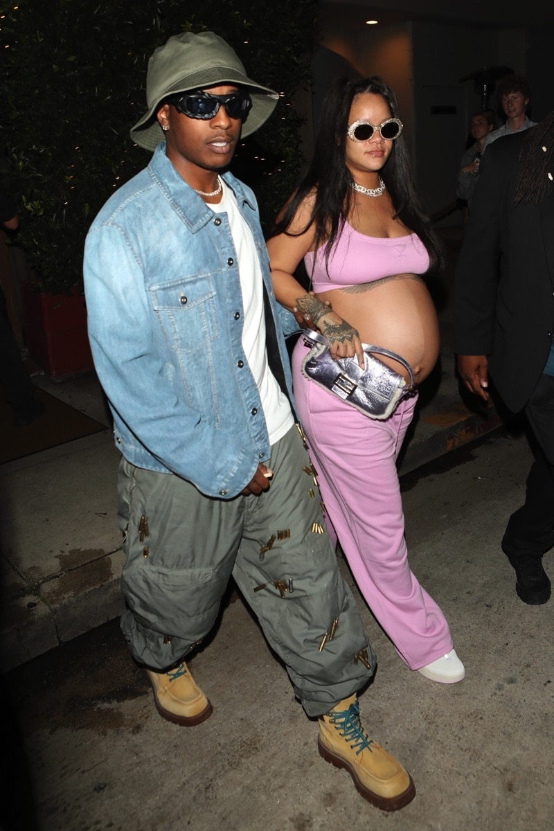 Pregnant Rihanna and ASAP Rocky Dine Out in Santa Monica | Growing Your ...