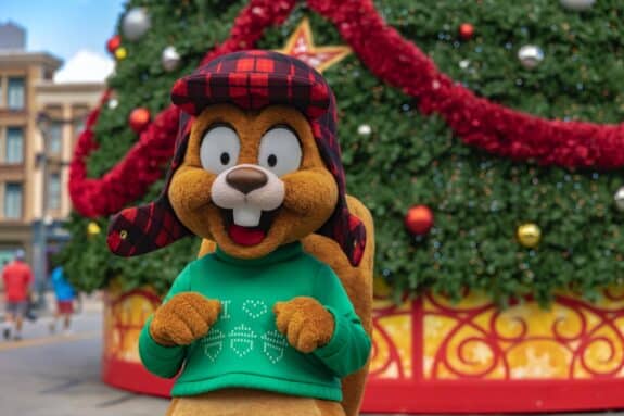 Holidays at Universal Orlando Resort- Earl the Squirrel