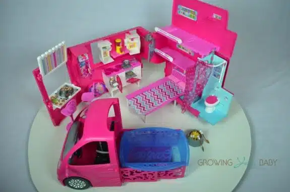 Vacation Style with BARBIE Deluxe Camper!