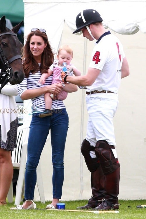 Duke-Duchess-of-Cambridge-with-baby-George-at-playing-polo-at-Cirencester-Park-Polo-Club-in-Cirencester-United-Kingdom-500x750.jpg