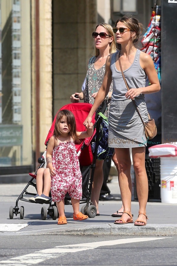 Keri Russell with daughter Willa - Growing Your Baby